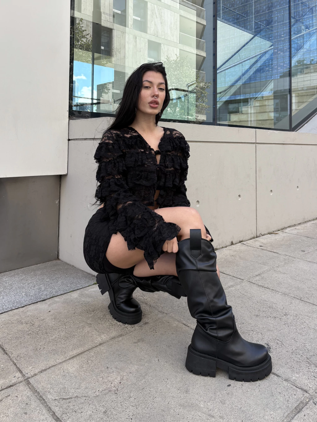BOOTS CREASED