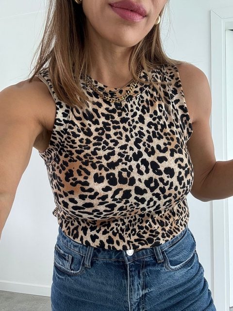 Musculosa Akita Print