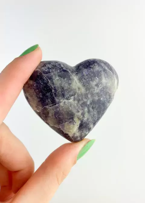 Pedra Lepidolita Coração 77 a 106 gramas