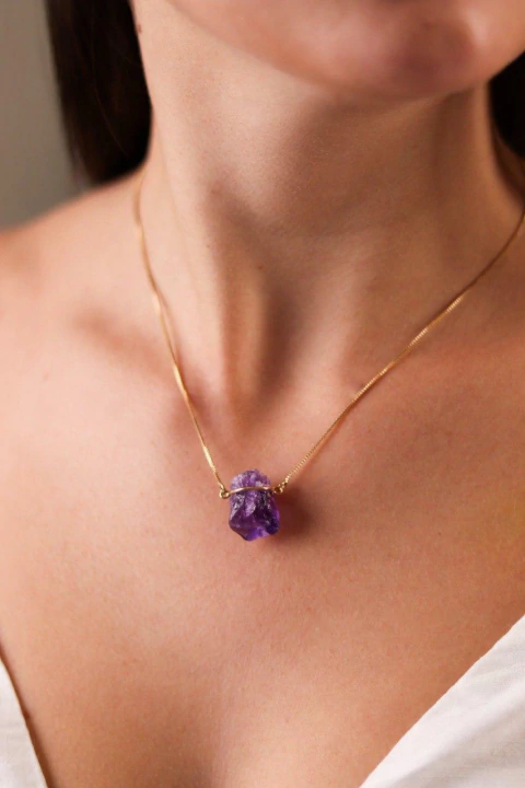 Colar Curto Ametista Abraço Banho Ouro
