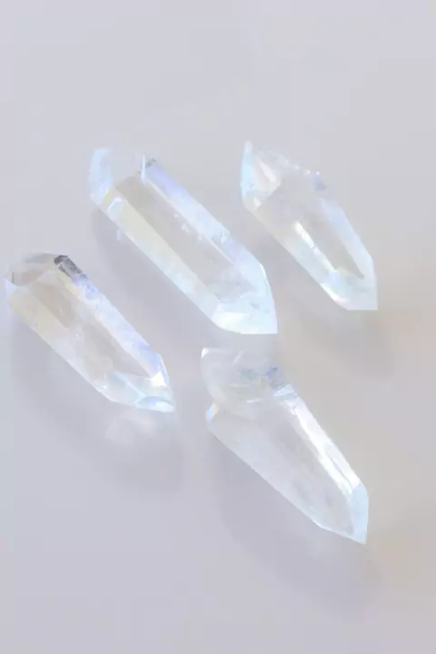 Ponta Quartzo Cristal Polida Biterminada 54 a 74 Gramas Aprox.