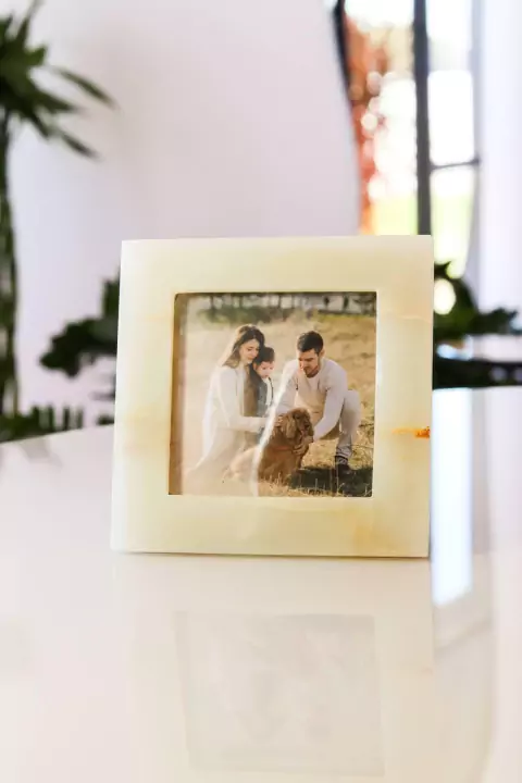 Porta Retrato Ônix Branco 10x10 formato quadrado