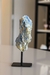 Pedra Cianita Azul na Base Metal Preta 485 gramas