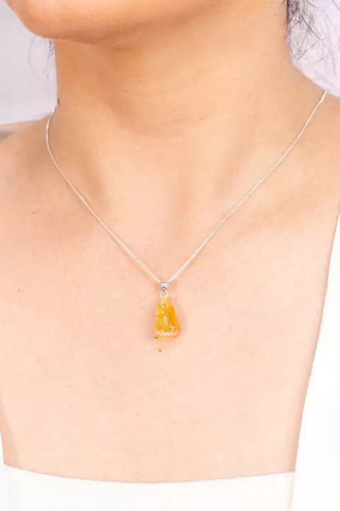 Pingente Citrino bruto Banhado Prata
