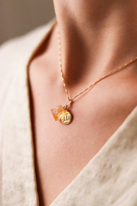 Colar Signo Gêmeos - Pedra Citrino Bruta banhado Ouro