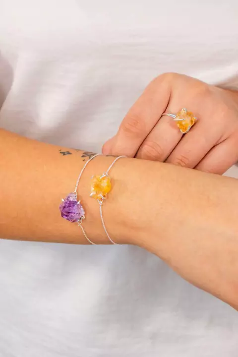 Pulseira Ametista Bruta com garra Banhado Prata