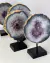 Argola Drusa de Ametista Banho Ouro na Base Madeira Preta - comprar online