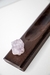Incensário Quartzo rosa single madeira marrom - comprar online