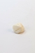 Pedra Opala branca rolada 11 a 14 gramas - comprar online