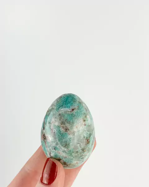 Ovo Amazonita 62 a 77 gramas aprox.