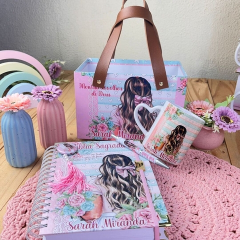 Kit Guardião da Fé-Bíblia de arame com caixa cesta e caneca-01