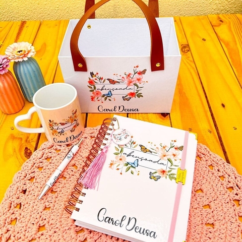 Kit Guardião da Fé-Bíblia de arame com caixa cesta e caneca-02