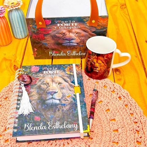 Kit Guardião da Fé-Bíblia de arame com caixa cesta e caneca-05