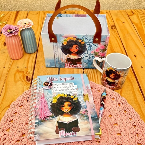 Kit Guardião da Fé-Bíblia de arame com caixa cesta e caneca-09