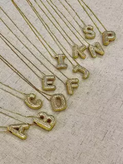 Colar Com inicial cravejado (leia a descrição)