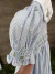 Vestido infantil com bordados e gola - comprar online