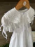 Vestido de Batizado com manguinha princesa e gola dupla na internet