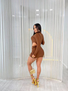 CONJUNTO MARIANA BODY + SAIA EM MALHA SUPLEX