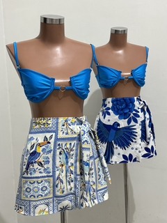 CROPPED THALIA EM POLIAMIDA ACETINADA COM ARO DE SUSTENTAÇÃO, REGULAGEM NA ALÇA E COSTAS - loja online