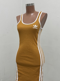 VESTIDO ADIDAS EM RIBANA CANELADA PREMIUM COM LISTRAS LATERAIS - Samantha Fashion