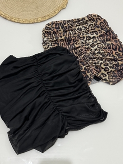 SAIA EM TULE COM FRANZIDO NAS LATERAIS E SHORT POR BAIXO - loja online