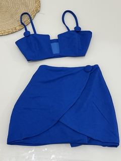 CONJUNTO SHORT SAIA EM MALHA ESCUBA COM BOTÃO ENCAPADO - comprar online