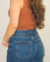 Calça Mom Jeans Escuro na internet