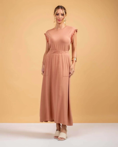 CONJUNTO SAIA EM MALHA PLUS C/ BLUSA C/ BABADO NA MG E SAIA MIDI EVASE - comprar online