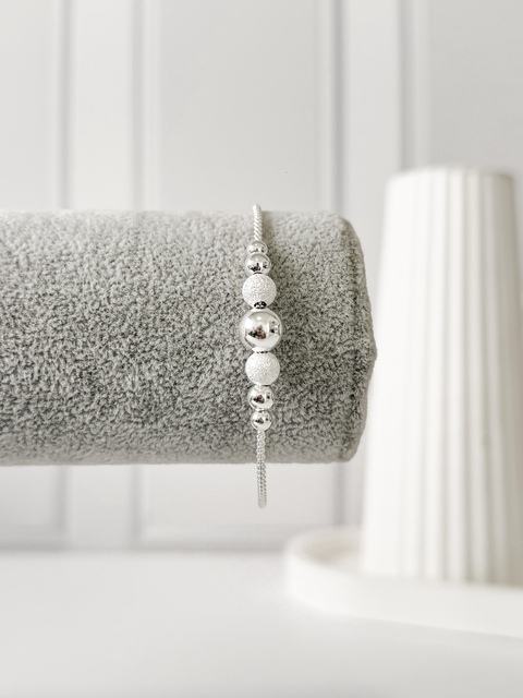 PULSERAS 7 BOLITAS Y MARTELE PLATA 925 - comprar online