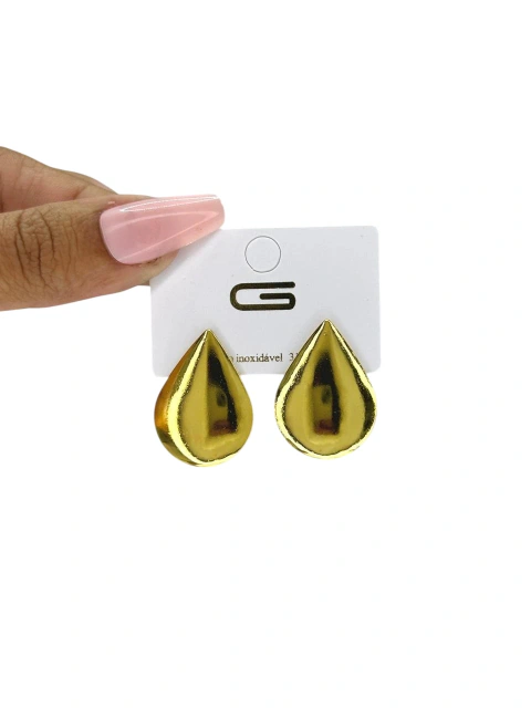Brinco Importado Gota Lisa G em Aço Dourado