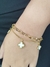 Pulseira Dupla Corrente com Trevo Resinado em Aço Dourado