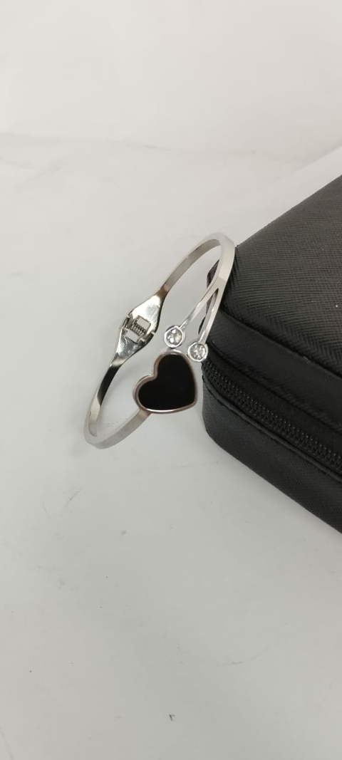 Bracelete Coração Resinado em Aço Inox