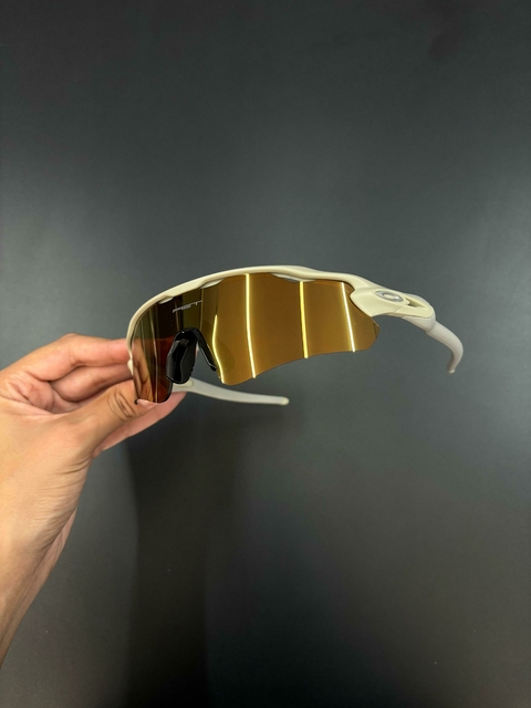 Radar EV - Armação Creme Lentes Gold Café