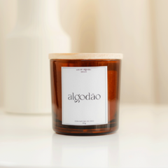 Vela Aromática de Algodão - Aroma que traz sensação de paz e tranquilidade - Cera Natural, Vidro com tampa de madeira