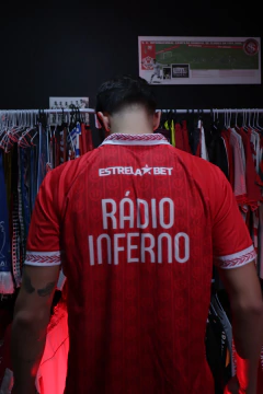 Camisa Vermelha Retrô RÁDIO INFERNO