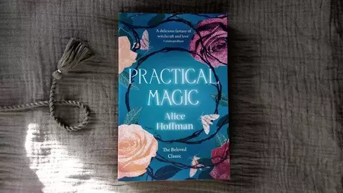 PRACTICAL MAGIC DE ALICE HOFFMAN INGLES TAPA BLANDA UK - comprar online