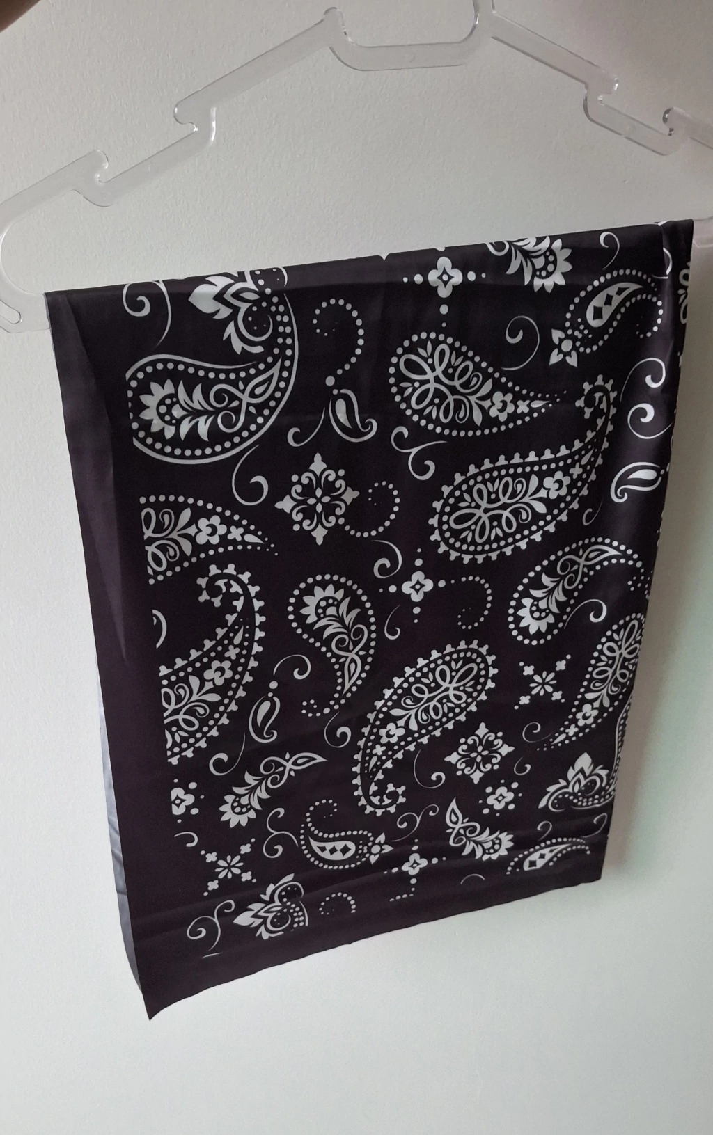 LENÇO PAISLEY PeB