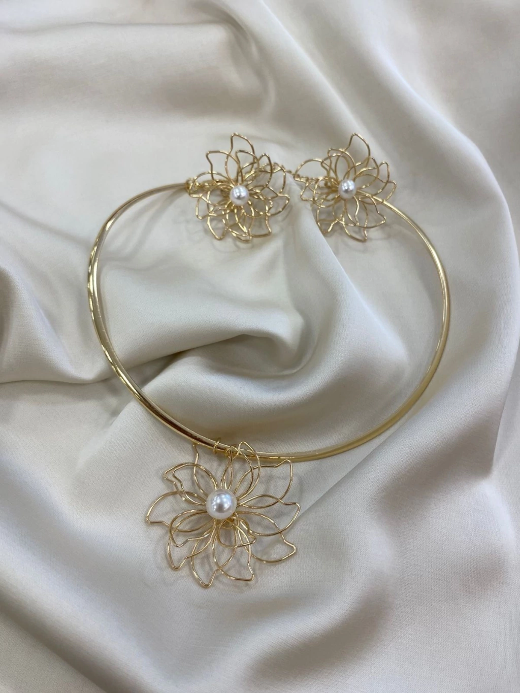 Conjunto brinco e colar