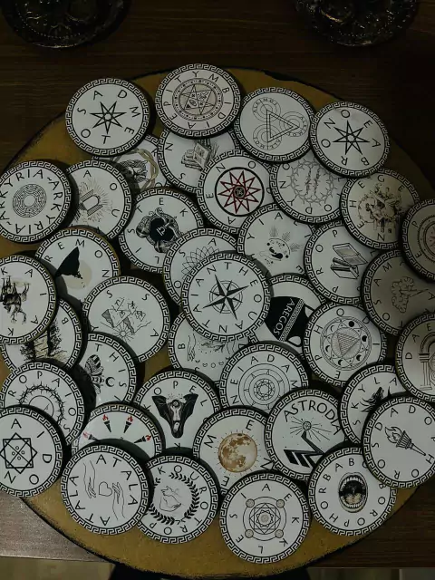 kit 60 Sigilos Epítetos de Hekate + Triângulo