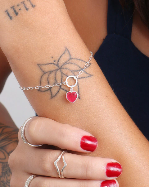 PULSEIRA DE PRATA ZIRCÔNIA CORAÇÃO VERMELHO - comprar online