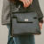 Cartera Clutch y Bandolera de Cuero Negra - Creaciones Sol Belen S.H