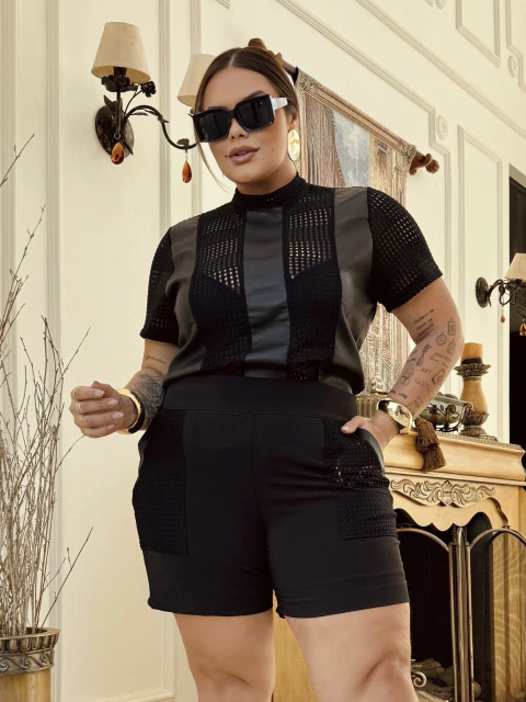 Conjunto Blusa Vazada + Short - comprar online