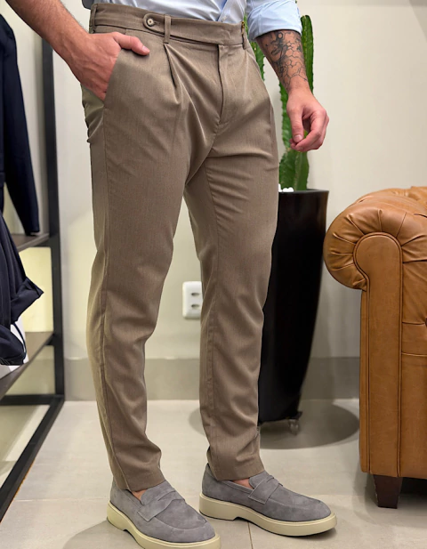 Calça Alfaiataria Delacroix na internet