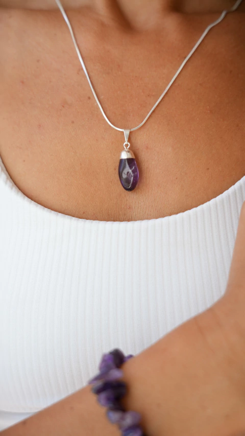 DIJE AMATISTA ROLADO CON ENGARCE DE PLATA - comprar online