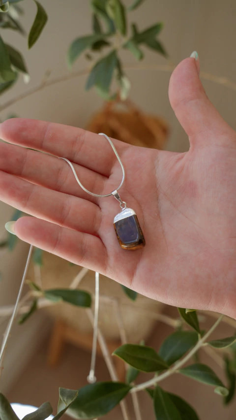 TIGER'S EYE ROLLED PENDANT - buy online