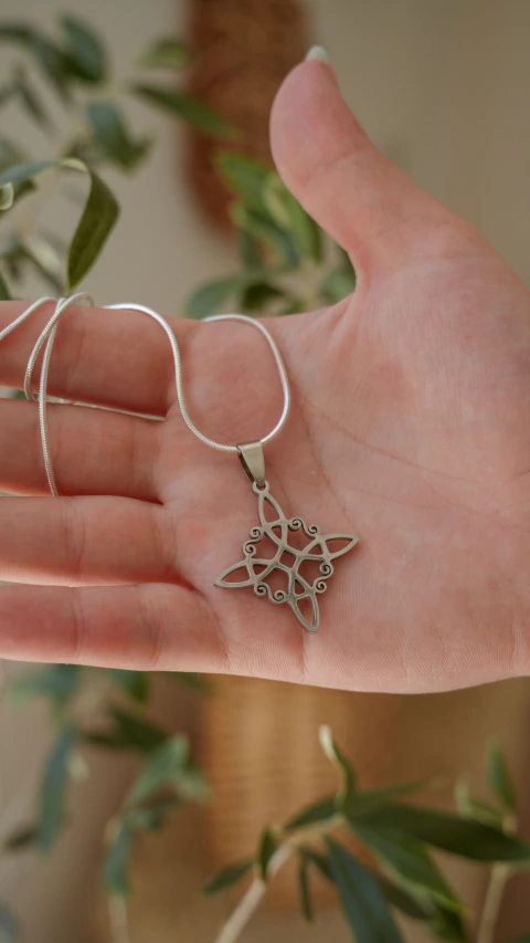 DIJE NUDO DE BRUJA - comprar online