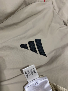 Jaqueta Dourada Apresentação Original Adidas na internet