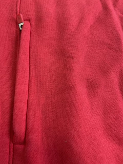 Jaqueta Moletom Under Armour Original Vermelha OBS: Tem pequeno detalhe - comprar online