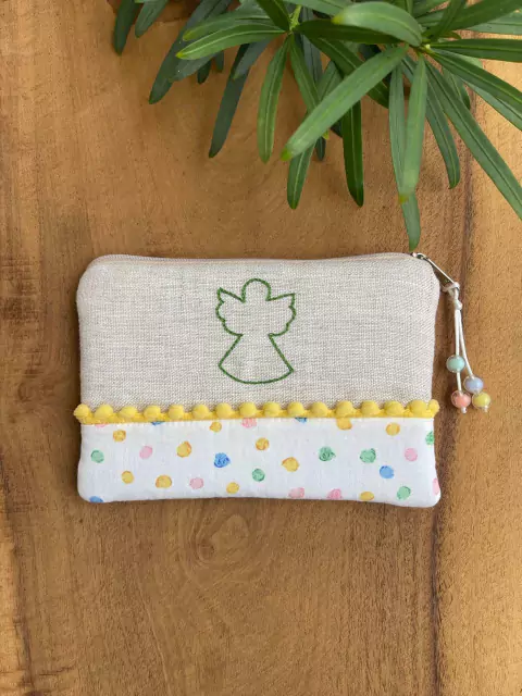 Nécessaire / Porta-terço infantil Anjo bordada á mão.