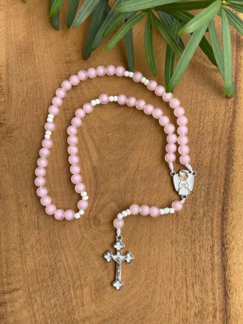 Terço infantil rosa Santo Anjo